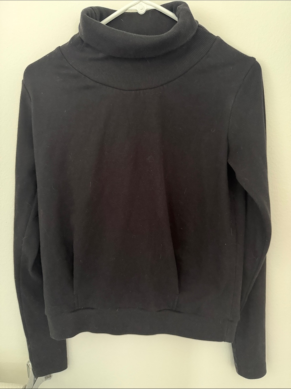 ALO YOGA Clarity - Small- Black Sweatshirt Ribbed Funnel Turtleneck Pleated